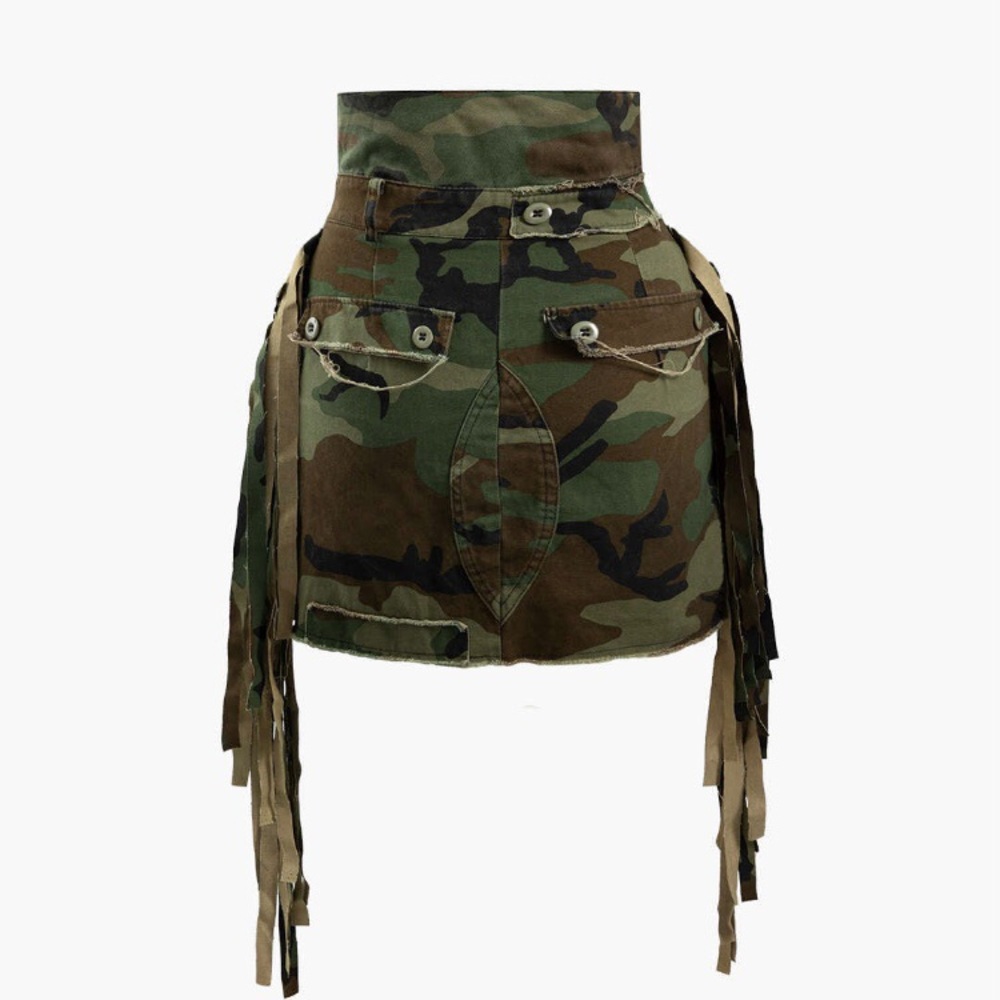Distressed Camo Mini Skirt w Side Fringe, Size Small, NWT - Picture 2 of 6